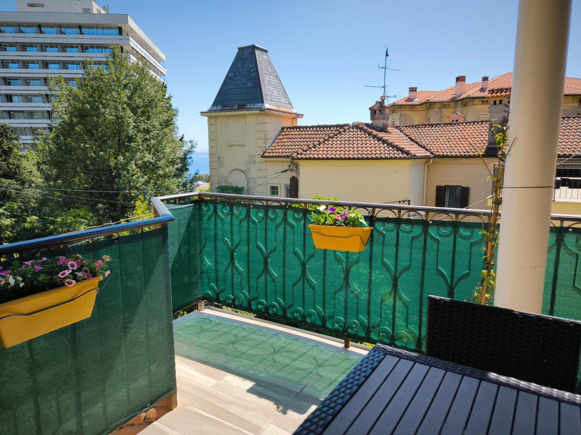 Apartment Matea Opatija Exteriör bild